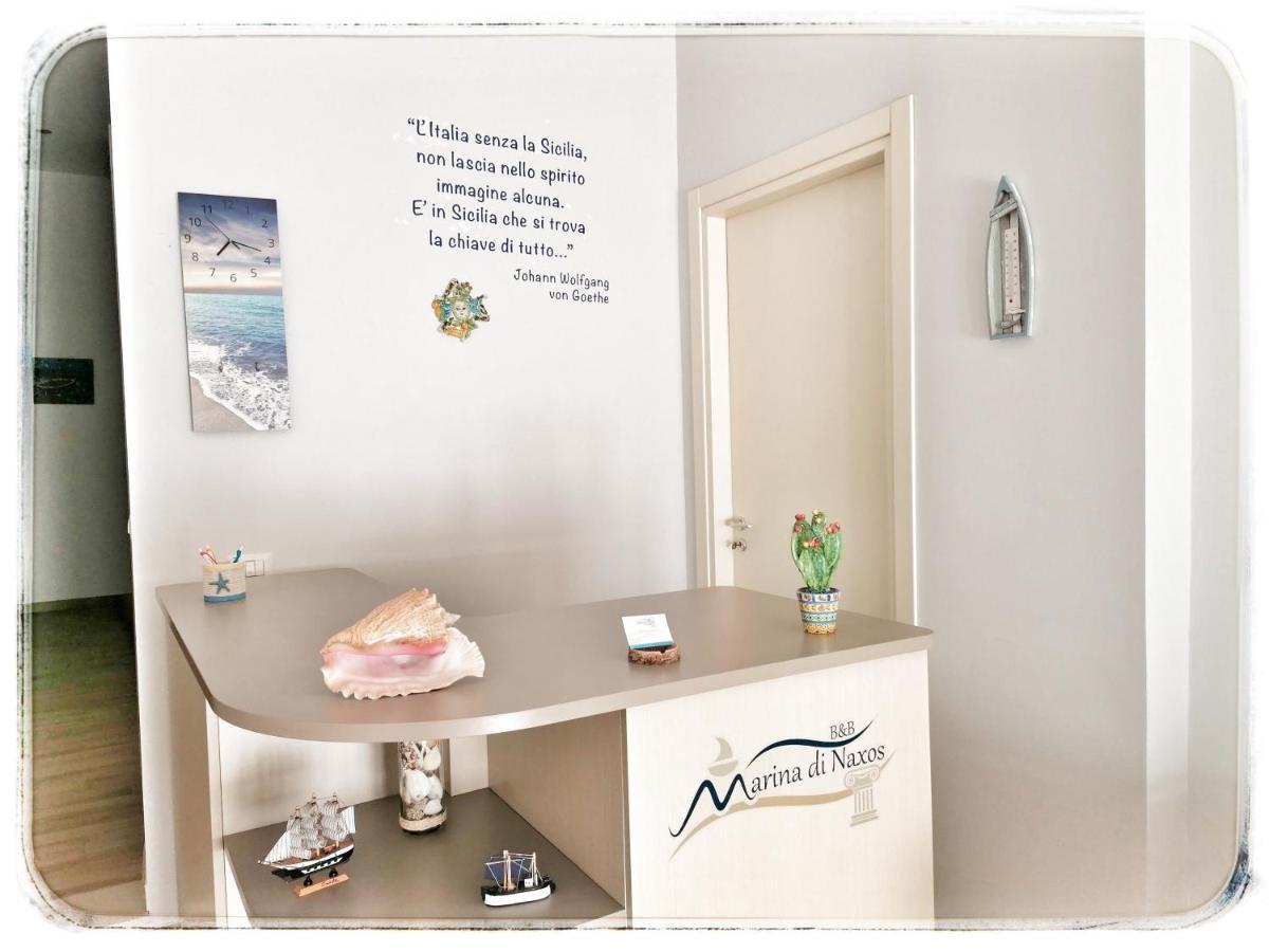 B&B Marina Di Naxos จีอาร์ดีนี นักซอส ภายนอก รูปภาพ
