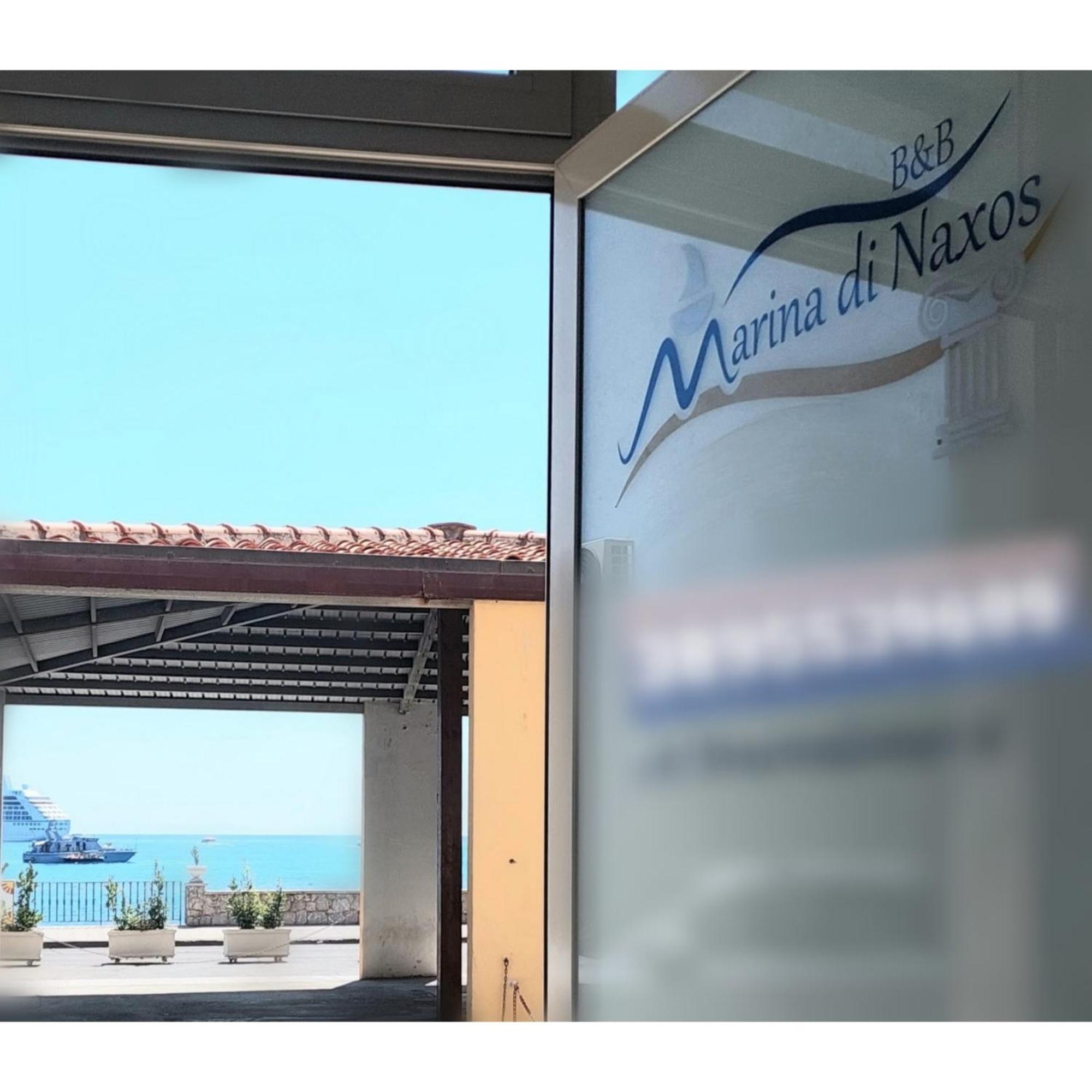 B&B Marina Di Naxos จีอาร์ดีนี นักซอส ภายนอก รูปภาพ